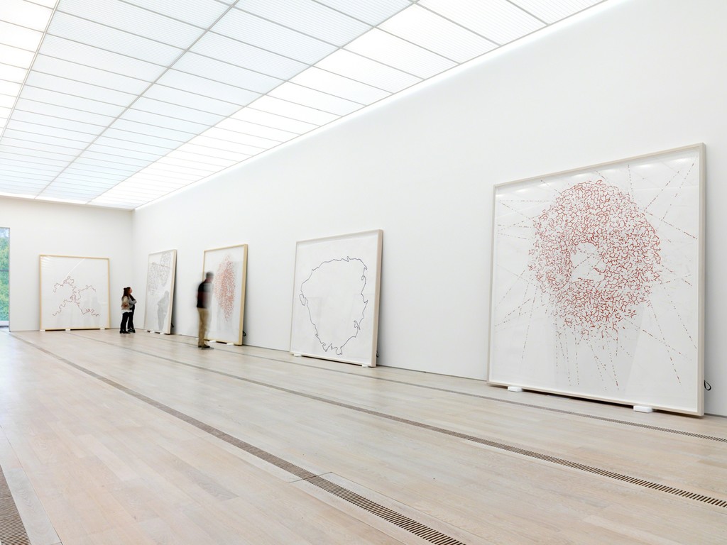 Installation view, Fondation Beyeler, Riehen/Basel, 2016. © Roni Horn Photograph by Stefan Altenburger Installation view, Fondation Beyeler, Riehen/Basel, 2016. © Roni Horn Photograph by Stefan Altenburger