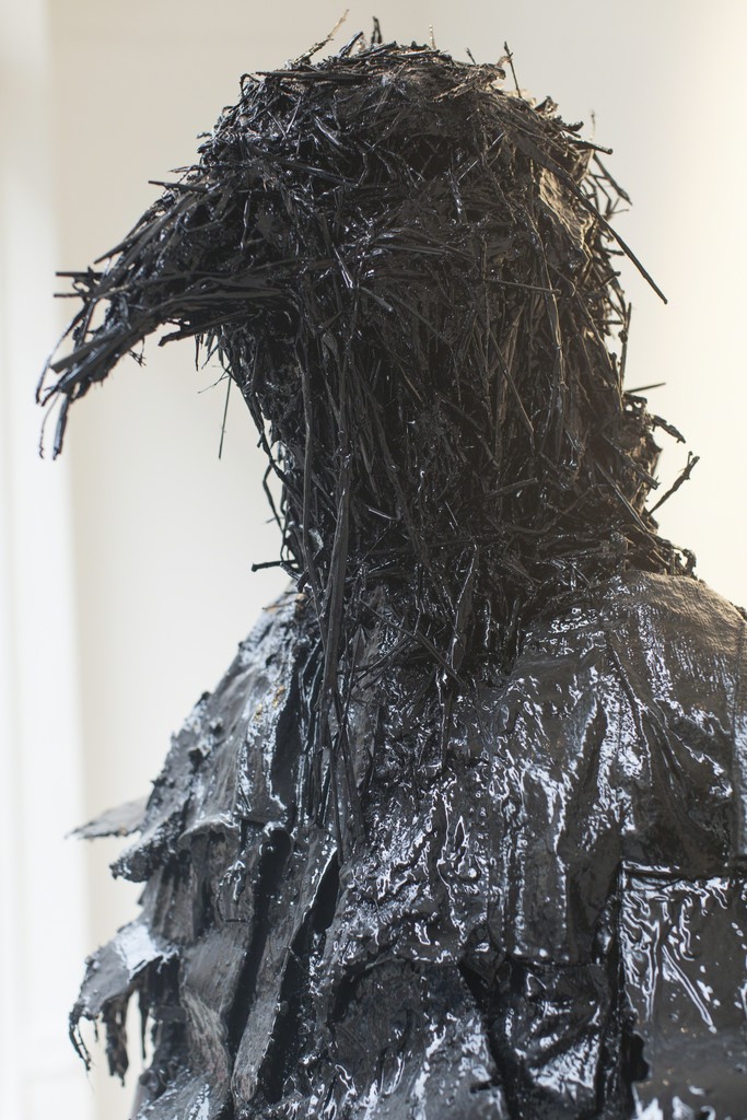 Nicola Hicks, Have Storm Need Port, (Crow Dance), gesso, 206 x 84 x 52 cm, 2015