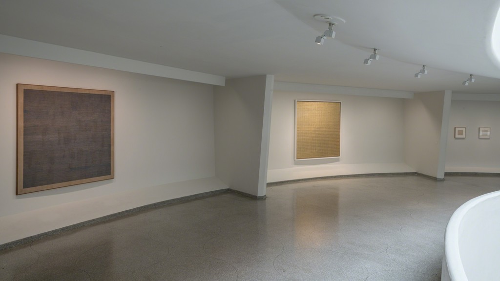 Installation View: Agnes Martin, Solomon R. Guggenheim Museum, New York, October 7, 2016– January 11, 2017. Photo: David Heald Installation View: Agnes Martin, Solomon R. Guggenheim Museum, New York, October 7, 2016– January 11, 2017. Photo: David Heald