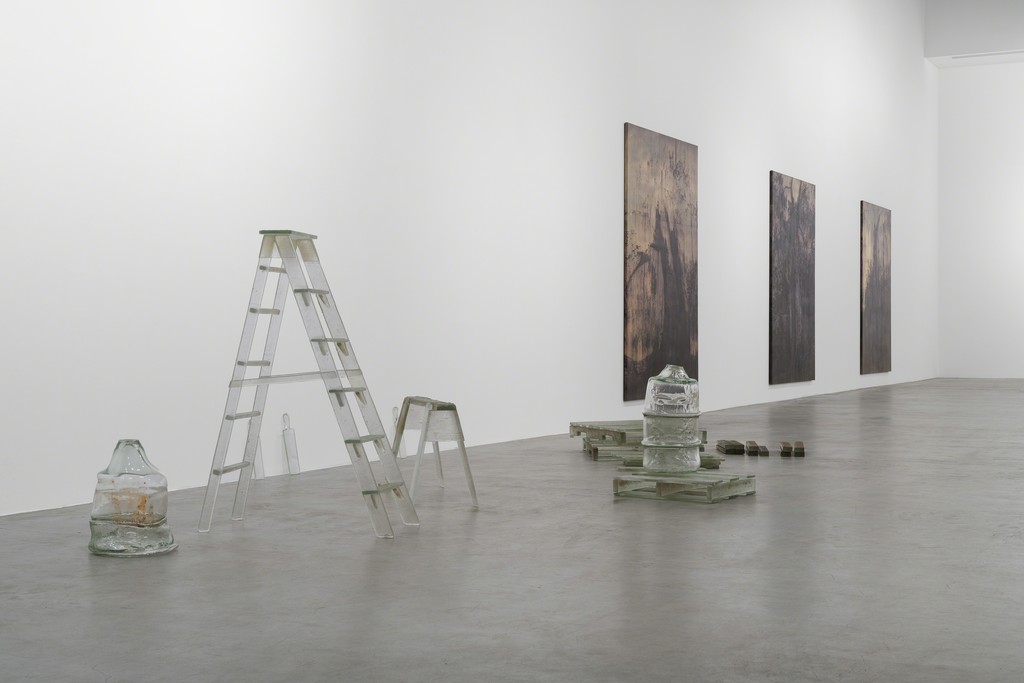 Michael Joo, Simultaneity Biases, Installation View, 2018, Courtesy the artist and Blain|Southern, Photo: Trevor Good Michael Joo, Simultaneity Biases, Installation View, 2018, Courtesy the artist and Blain|Southern, Photo: Trevor Good