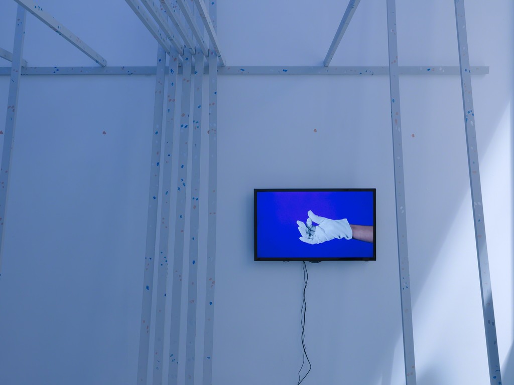 Ben Cain, No-Pro-Work, Productivist Tendencies, 2015. Photo by Original&theCopy. Courtesy of the artist and Tenderpixel. Ben Cain, No-Pro-Work, Productivist Tendencies, 2015. Photo by Original&theCopy. Courtesy of the artist and Tenderpixel.