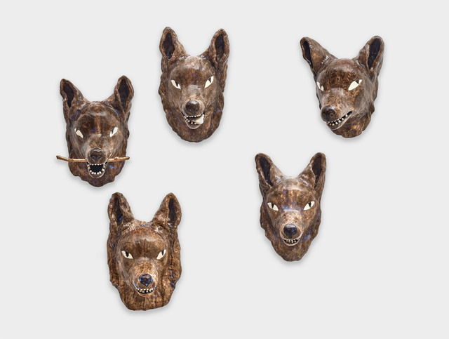 Clémentine de Chabaneix, ‘Five-wolf pack’, 2020, Sculpture, Glazed Ceramic, Antonine Catzéflis