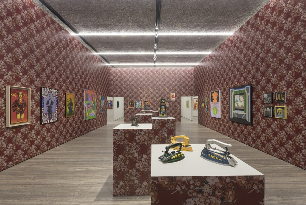 View of the exhibition “Famous Artists from Chicago. 1965-1975”
Artworks by Roger Brown, Ed Flood, Art Green, Gladys Nilsson, Jim Nutt, Ed Paschke,
Christina Ramberg, Suellen Rocca and Karl Wirsum
Fondazione Prada, Milan
20 October 2017 - 15 January 2018
Photo Roberto Marossi
Courtesy Fondazione Prada View of the exhibition “Famous Artists from Chicago. 1965-1975”
Artworks by Roger Brown, Ed Flood, Art Green, Gladys Nilsson, Jim Nutt, Ed Paschke,
Christina Ramberg, Suellen Rocca and Karl Wirsum
Fondazione Prada, Milan
20 October 2017 - 15 January 2018
Photo Roberto Marossi
Courtesy Fondazione Prada