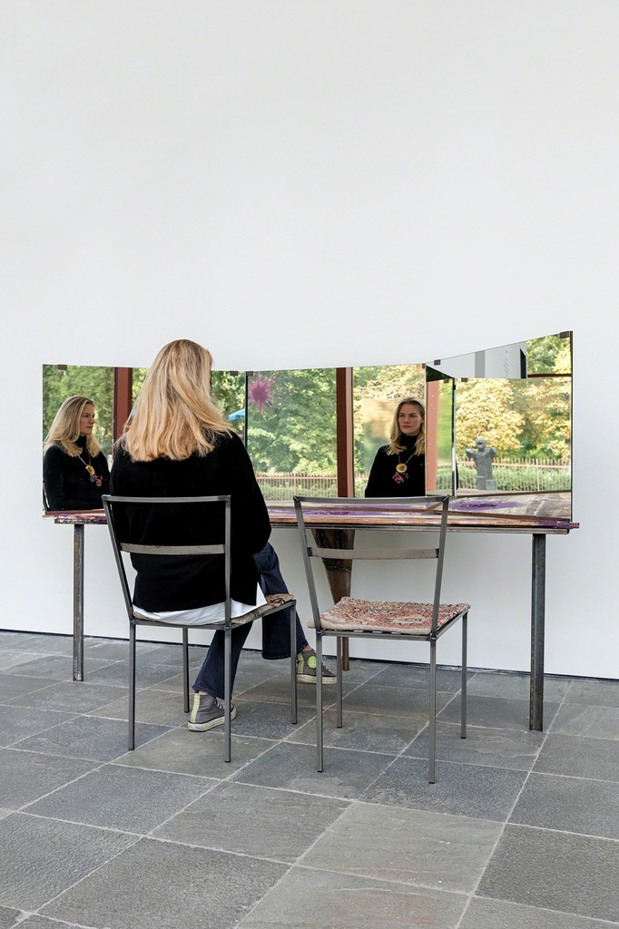Franz West, Psyche, 1987
Courtesy Collection Grässlin, St. Georgen; Photo: Johannes Stoll, © Belvedere, Vienna, 2017 Franz West, Psyche, 1987
Courtesy Collection Grässlin, St. Georgen; Photo: Johannes Stoll, © Belvedere, Vienna, 2017