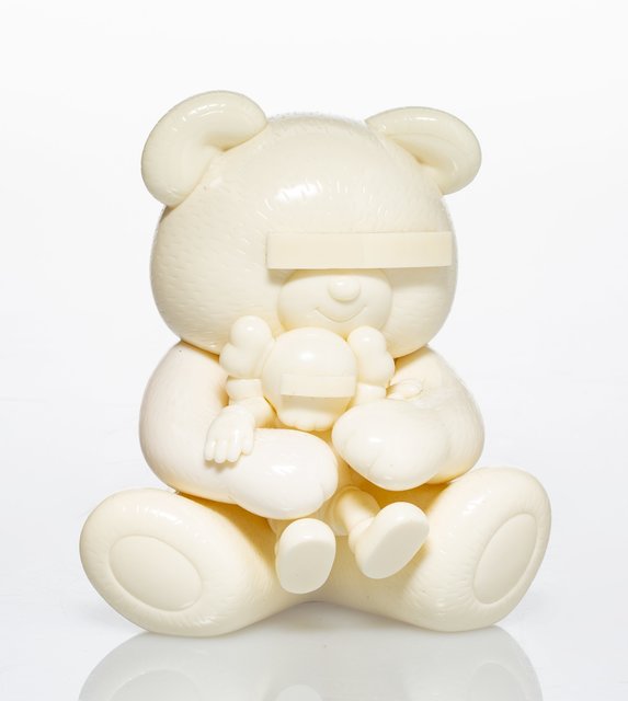 bear kaws