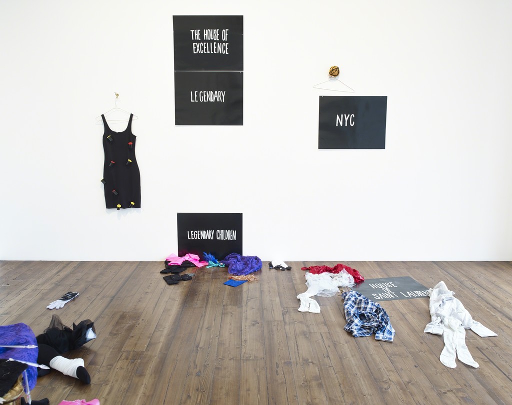 Karen Kilimnik, Installation view, Sprüth Magers, London, April 13 - May 26, 2018; Photography by Stephen White Karen Kilimnik, Installation view, Sprüth Magers, London, April 13 - May 26, 2018; Photography by Stephen White