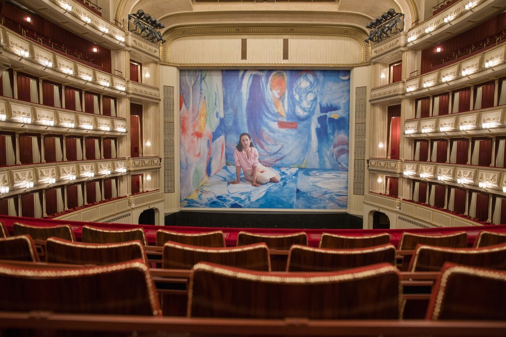 Dominique Gonzalez-Foerster, Helen & Gordon, Safety Curtain 2015/2016, Vienna State Opera, Copyright: museum in progress (www.mip.at), Photo: Andreas Scheiblecker Dominique Gonzalez-Foerster, Helen & Gordon, Safety Curtain 2015/2016, Vienna State Opera, Copyright: museum in progress (www.mip.at), Photo: Andreas Scheiblecker