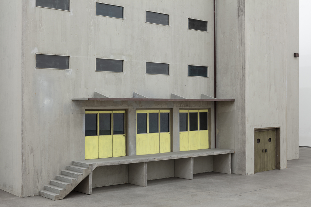Installation view, Peter Fischli / David Weiss, 'Haus' Sprüth Magers Berlin, April 27 - July 27, 2019; Photography: Timo Ohler Installation view, Peter Fischli / David Weiss, 'Haus' Sprüth Magers Berlin, April 27 - July 27, 2019; Photography: Timo Ohler