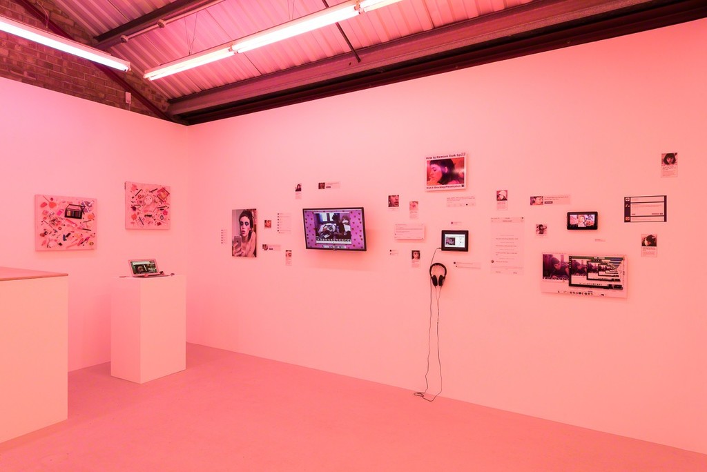 Installation view, Molly Soda 'Comfort Zone' at Annka Kultys Gallery, London, 2016 Photo: Annka Kultys Gallery (Damian Griffiths) Installation view, Molly Soda 'Comfort Zone' at Annka Kultys Gallery, London, 2016 Photo: Annka Kultys Gallery (Damian Griffiths)