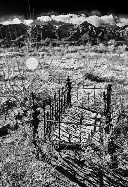 Osceola Refetoff, ‘Pioneer Cemetery - Infrared Exposure - Lone Pine, California’, 2013, LAUNCH LA