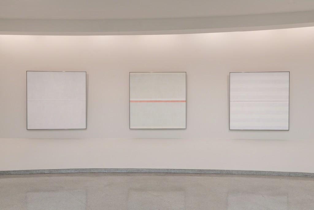 Installation View: Agnes Martin, Solomon R. Guggenheim Museum, New York, October 7, 2016– January 11, 2017. Photo: David Heald Installation View: Agnes Martin, Solomon R. Guggenheim Museum, New York, October 7, 2016– January 11, 2017. Photo: David Heald