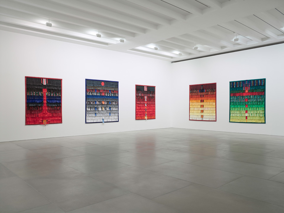 Abdoulaye Konaté, Symphonie en couleur, Installation view, Courtesy the artist and Blain|Southern, Photo: Peter Mallet Abdoulaye Konaté, Symphonie en couleur, Installation view, Courtesy the artist and Blain|Southern, Photo: Peter Mallet