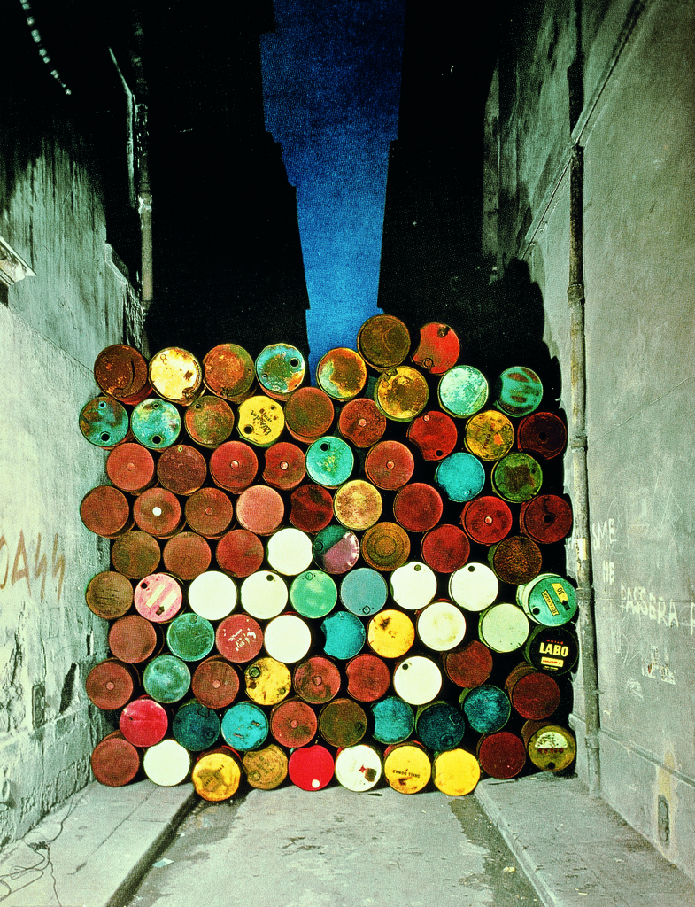 Christo and Jeanne-Claude, Wall of Barrels - The Iron Curtain, Rue Visconti, Paris, 1961-62
Courtesy of the artist, Photo: Jean-Dominique Lajoux, © 1962 Christo Christo and Jeanne-Claude, Wall of Barrels - The Iron Curtain, Rue Visconti, Paris, 1961-62
Courtesy of the artist, Photo: Jean-Dominique Lajoux, © 1962 Christo