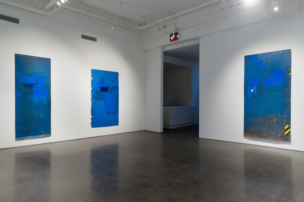 Installation view: Jean Shin, Surface Tension, 2016. © Etienne Frossard. Installation view: Jean Shin, Surface Tension, 2016. © Etienne Frossard.