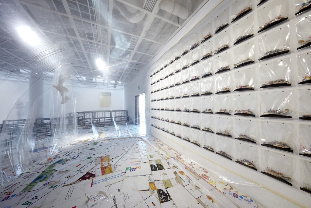 Lee Bul, Majestic Splendor, 2016. Installation view of "Connect 1: Still Acts" at Art Sonje Center, 2016. Photo: Sang-tae Kim
Lee Bul, Majestic Splendor, 2016. Installation view of "Connect 1: Still Acts" at Art Sonje Center, 2016. Photo: Sang-tae Kim