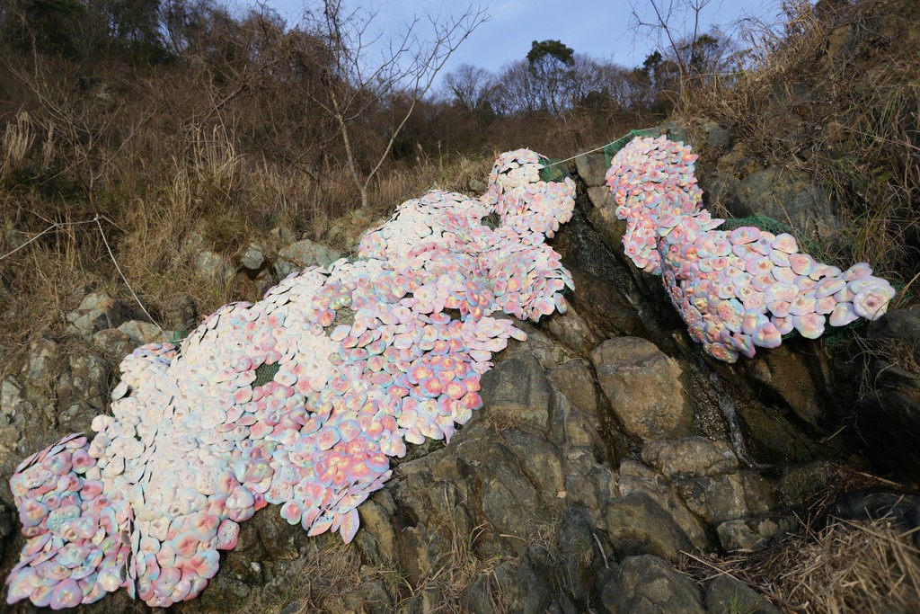 Yumiko Shinozaki "Outgrowth" 2015, Fukuchi / Fukuoka Yumiko Shinozaki "Outgrowth" 2015, Fukuchi / Fukuoka