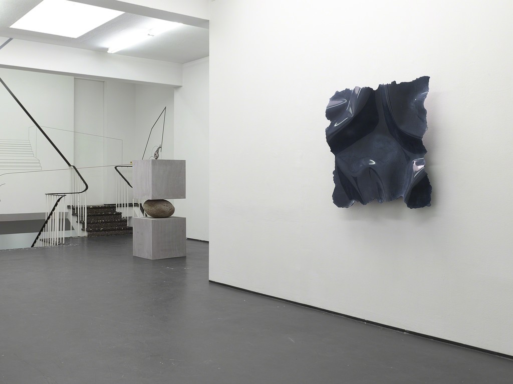 Jose Dávila, Nic Hess, Arcangelo Sassolino – Sign o' the Times
April 01, 2017 – June 17, 2017
Installation view Jose Dávila, Nic Hess, Arcangelo Sassolino – Sign o' the Times
April 01, 2017 – June 17, 2017
Installation view