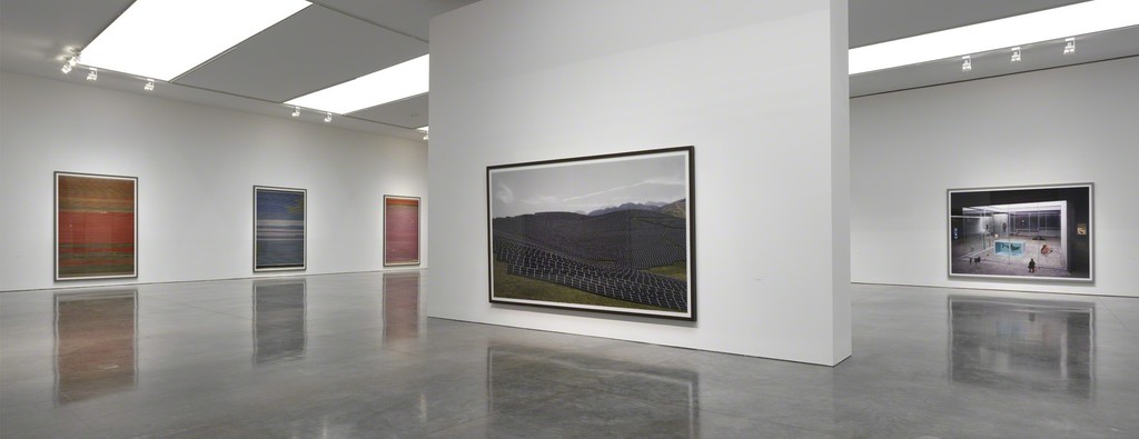 © Andreas Gursky / 2016 Artists Rights Society (ARS), New York / VG Bild-Kunst, Bonn. Photo by Rob McKeever. Courtesy Gagosian. © Andreas Gursky / 2016 Artists Rights Society (ARS), New York / VG Bild-Kunst, Bonn. Photo by Rob McKeever. Courtesy Gagosian.