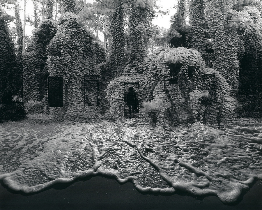 a biography of jerry uelsmann an american photographer and founder of photomontage a biography of jerry uelsmann an american photographer and founder of photomontage