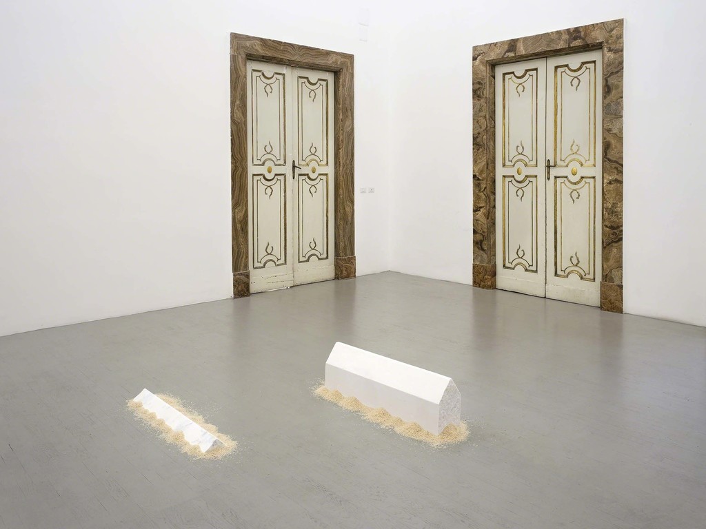 Wolfgang Laib - Partial view of the exhibition - October 2016 - Galleria Alfonso Artiaco, Napoli Wolfgang Laib - Partial view of the exhibition - October 2016 - Galleria Alfonso Artiaco, Napoli