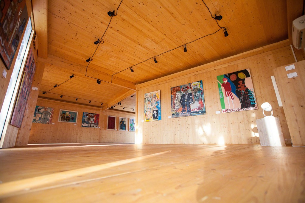"IXI/CITY" exhibition at MOV'ART Gallery, Luanda. "IXI/CITY" exhibition at MOV'ART Gallery, Luanda.