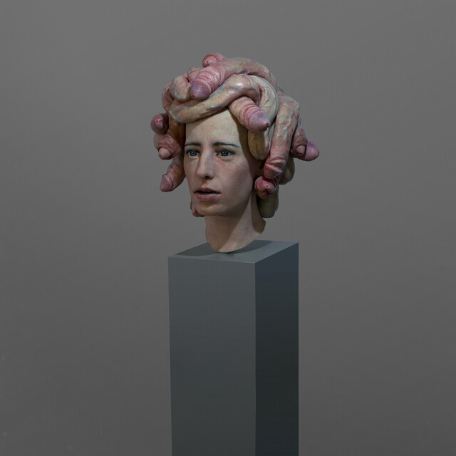 The Laugh of the Medusa