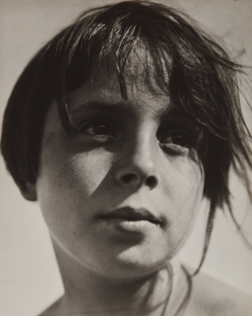 Aenne Biermann, ‘Helga 9 1/2 Jahre alt (Helga 9 1/2 years old)’, 1930, Phillips