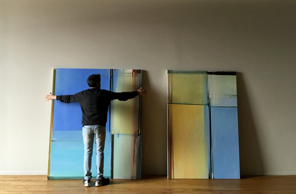 Juan Iribarren installing his show at Cecilia de Torres, Ltd. (April 12, 2018) Juan Iribarren installing his show at Cecilia de Torres, Ltd. (April 12, 2018)