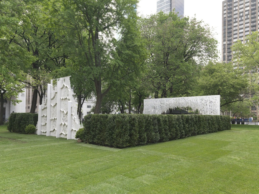 Diana Al-Hadid, Delirious Matter, 2018. Madison Square Park, New York. © Diana Al-Hadid, courtesy of the artist and Marianne Boesky Gallery, New York. Photo: Rashmi Gill Diana Al-Hadid, Delirious Matter, 2018. Madison Square Park, New York. © Diana Al-Hadid, courtesy of the artist and Marianne Boesky Gallery, New York. Photo: Rashmi Gill
