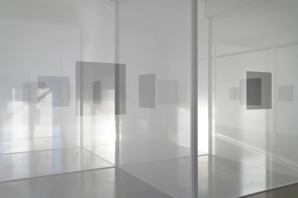 Robert Irwin, Installation view, Sprüth Magers, Los Angeles, January 23 - April 21, 2018; Courtesy the artist and Sprüth Magers; Photography by Robert Wedemeyer Robert Irwin, Installation view, Sprüth Magers, Los Angeles, January 23 - April 21, 2018; Courtesy the artist and Sprüth Magers; Photography by Robert Wedemeyer