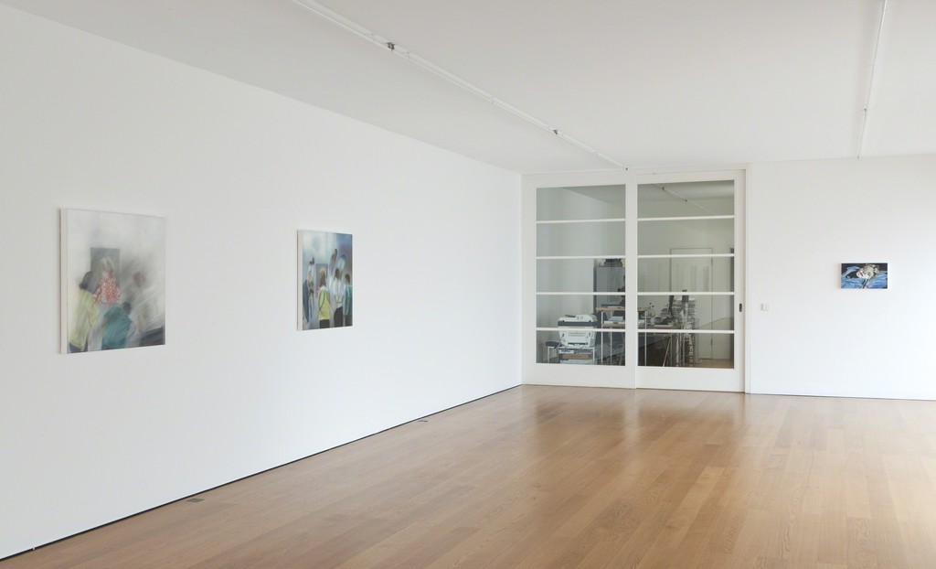 Installation view Karin Kneffel at Galerie Rüdiger Schöttle, 2016.
Photo: Wilfried Petzi. Installation view Karin Kneffel at Galerie Rüdiger Schöttle, 2016.
Photo: Wilfried Petzi.