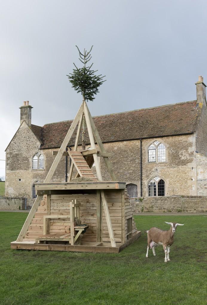 Installation view: ‘The Land We Live In – The Land We Left Behind’ Hauser & Wirth Somerset, 20 January – 7 May 2018
Courtesy of Hauser & Wirth
Photo: Ken Adlard
Installation view: ‘The Land We Live In – The Land We Left Behind’ Hauser & Wirth Somerset, 20 January – 7 May 2018
Courtesy of Hauser & Wirth
Photo: Ken Adlard