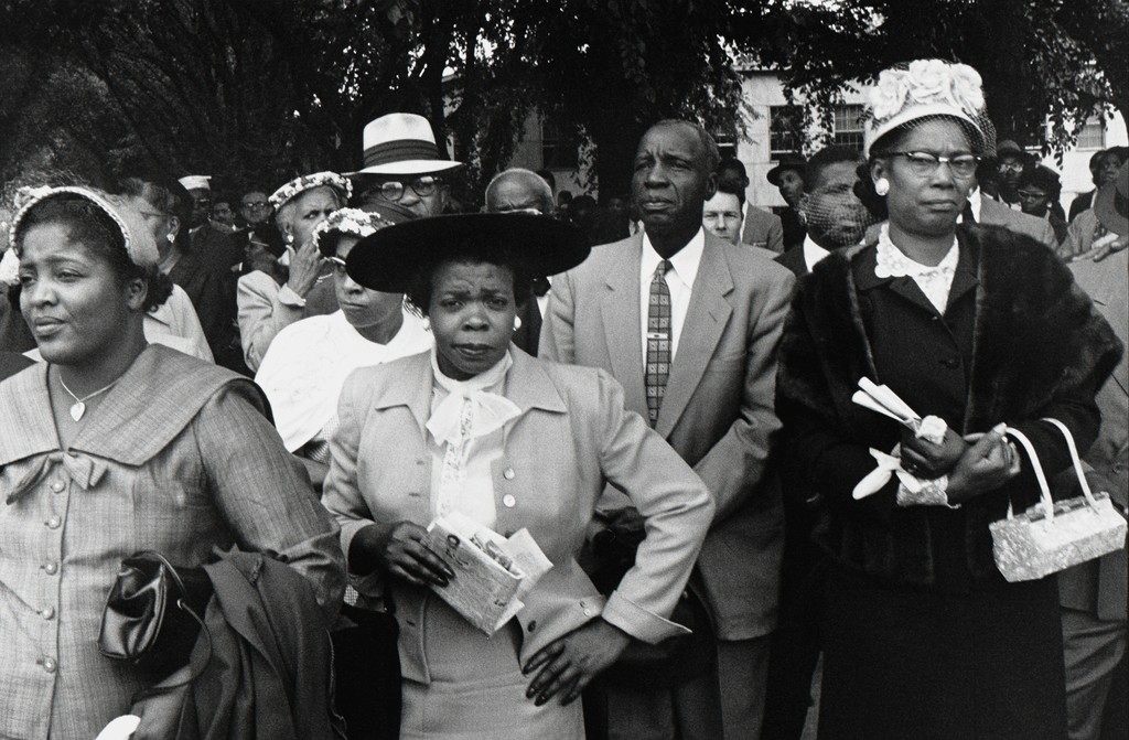 Lee Friedlander, Untitled, from the series Prayer Pilgrimage for Freedom, 1957, printed later. Gelatin silver print. Yale University Art Gallery, Gift of Maria and Lee Friedlander, Hon. 2004. © Lee Friedlander, courtesy Fraenkel Gallery, San Francisco. Photo courtesy Eakins Press Foundation Lee Friedlander, Untitled, from the series Prayer Pilgrimage for Freedom, 1957, printed later. Gelatin silver print. Yale University Art Gallery, Gift of Maria and Lee Friedlander, Hon. 2004. © Lee Friedlander, courtesy Fraenkel Gallery, San Francisco. Photo courtesy Eakins Press Foundation