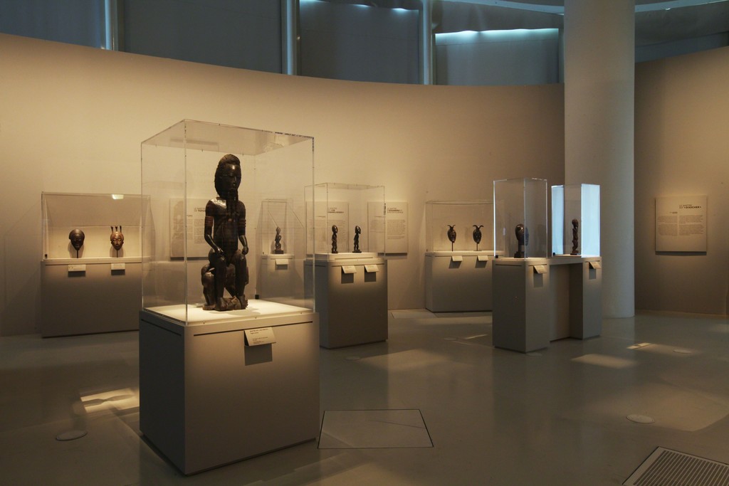 "The Masters of Sculpture from Ivory Coast." From April 14 to July 26, 2015. © Musée du quai Branly, photo: Gautier Deblonde "The Masters of Sculpture from Ivory Coast." From April 14 to July 26, 2015. © Musée du quai Branly, photo: Gautier Deblonde