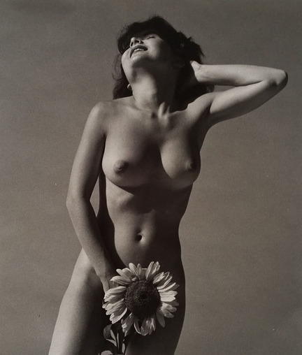 André de Dienes, ‘Nu avec fleurs’, 1960, Kunzt Gallery