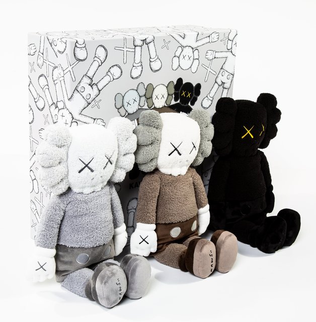 KAWS, ‘Holiday Hong Kong Plush, set of three’, 2019, Other, Polyester plush, Heritage Auctions