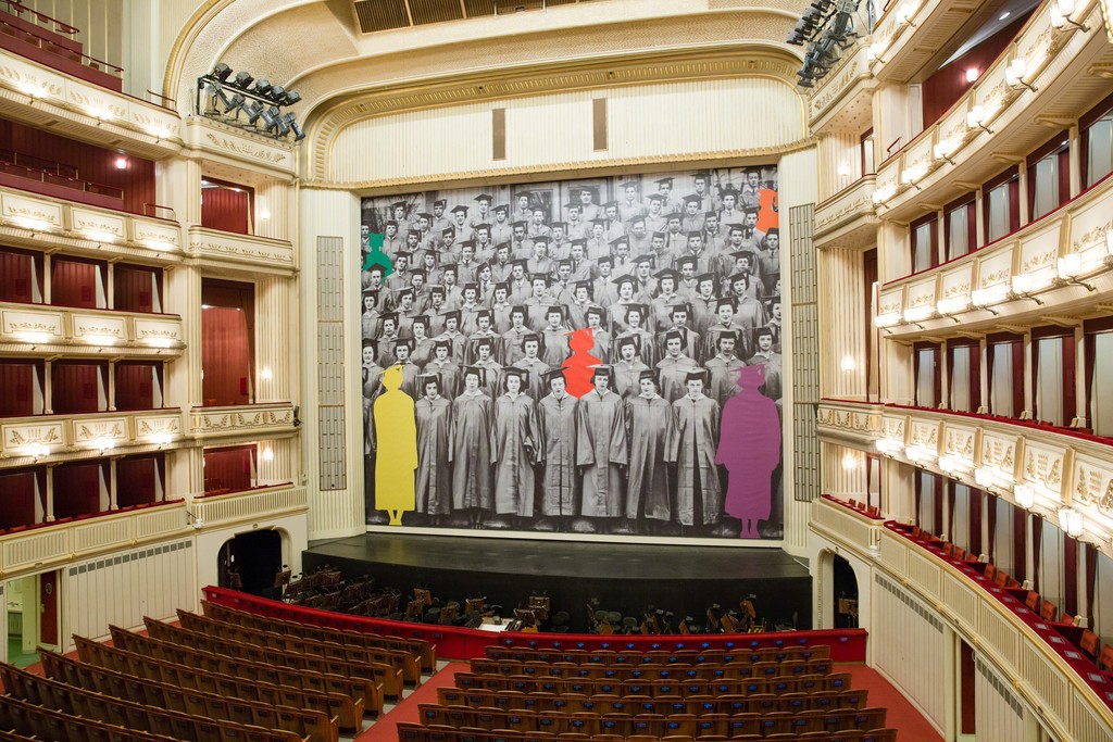 John Baldessari, Graduation, Safety Curtain 2017/2018, Vienna State Opera, museum in progress. Photo: Andreas Scheiblecker, Copyright: John Baldessari and museum in progress (www.mip.at) John Baldessari, Graduation, Safety Curtain 2017/2018, Vienna State Opera, museum in progress. Photo: Andreas Scheiblecker, Copyright: John Baldessari and museum in progress (www.mip.at)