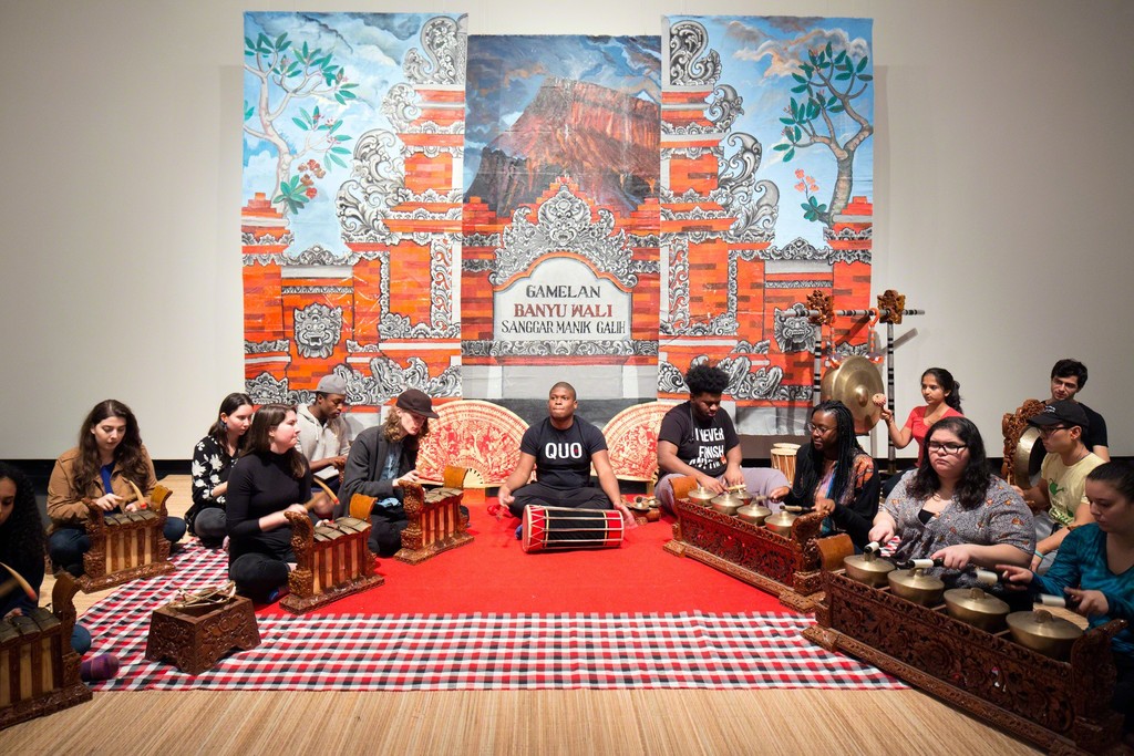 Skidmore's Gamelan Ensamble rehearsal in Sixfold Symmetry: Pattern in Art and Science, Tang Teaching Museum, 2016, photo by Arthur Evans Skidmore's Gamelan Ensamble rehearsal in Sixfold Symmetry: Pattern in Art and Science, Tang Teaching Museum, 2016, photo by Arthur Evans
