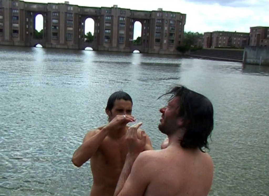 Cyprien Gaillard
THE LAKE ARCHES, 2007
Video, 1’39’’, Farbe, kein Ton/ Video, 1’39’’, color, mute
Courtesy of the artist and Sprueth Magers; Bugada & Cargnel, Paris; Laura Bartlett Gallery, London Cyprien Gaillard
THE LAKE ARCHES, 2007
Video, 1’39’’, Farbe, kein Ton/ Video, 1’39’’, color, mute
Courtesy of the artist and Sprueth Magers; Bugada & Cargnel, Paris; Laura Bartlett Gallery, London