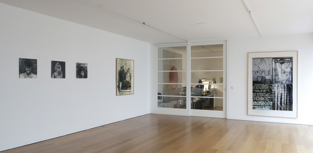Installation view Florian Süssmayr at Galerie Rüdiger Schöttle, 2014.
Photo: Wilfried Petzi. Installation view Florian Süssmayr at Galerie Rüdiger Schöttle, 2014.
Photo: Wilfried Petzi.