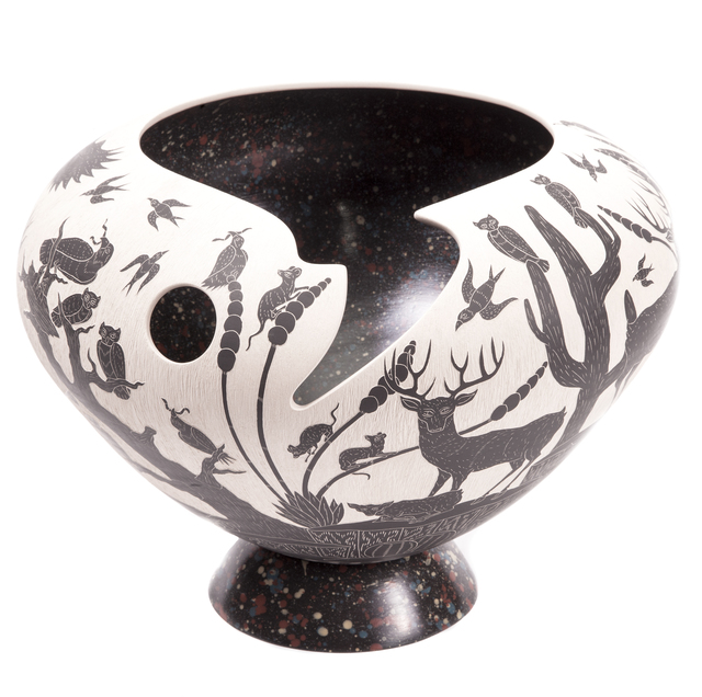 Angel Guerrero Trillo, ‘Vasija Blanco y Negro Ceramics Mexican Folk Art Mata Ortiz’, 2017, Cactus Fine Art