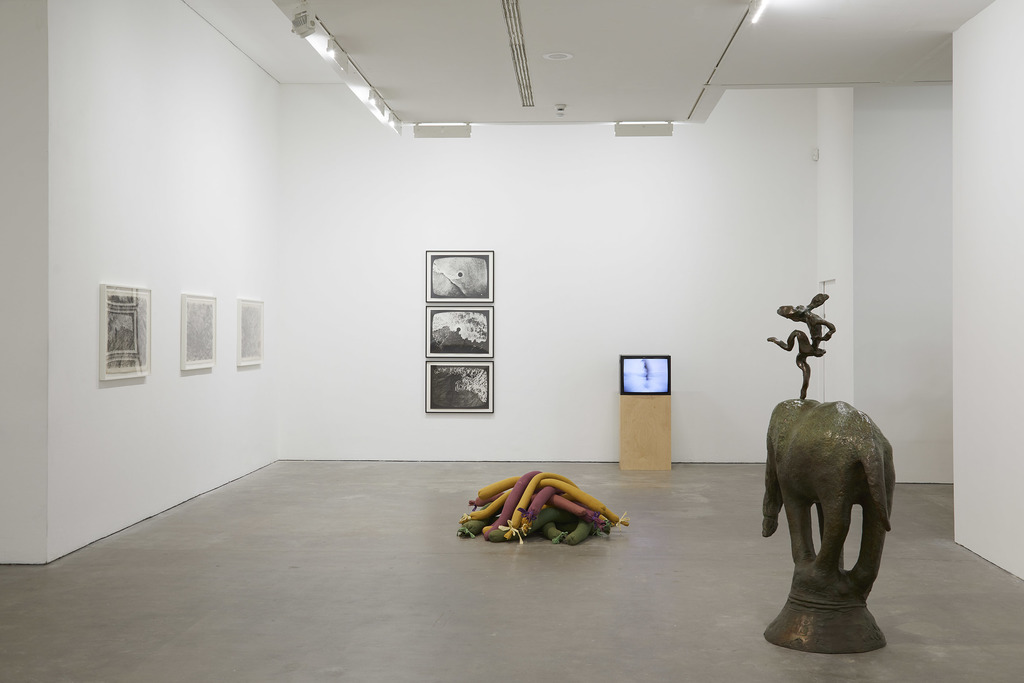 Barry Flanagan, installation Ikon (2019). Courtesy The Estate of Barry Flanagan and Ikon. Barry Flanagan, installation Ikon (2019). Courtesy The Estate of Barry Flanagan and Ikon.