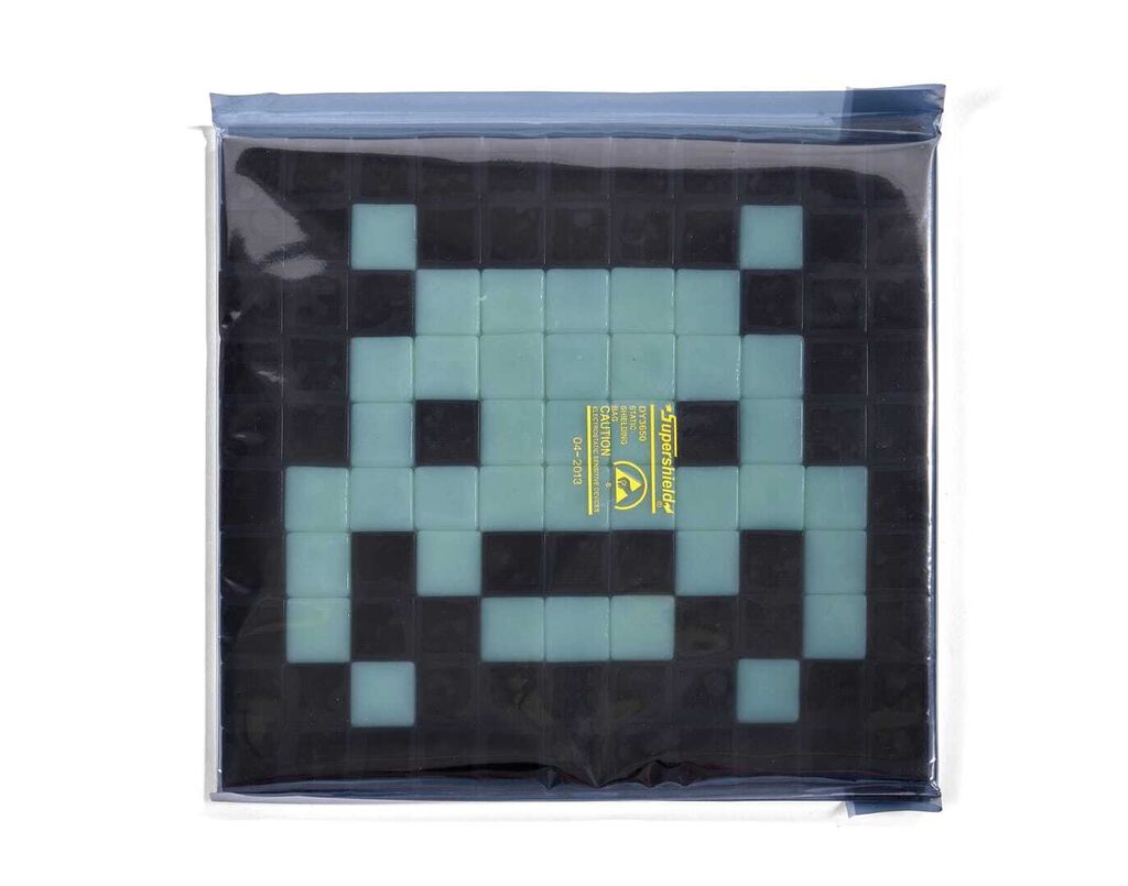 Invader - Invasion Kit #15: Glow in the Space