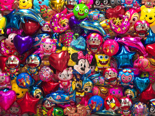 Liu Bolin, ‘Hiding in the City - Balloon’, 2012, Photography, Archival pigment print, Eli Klein Gallery