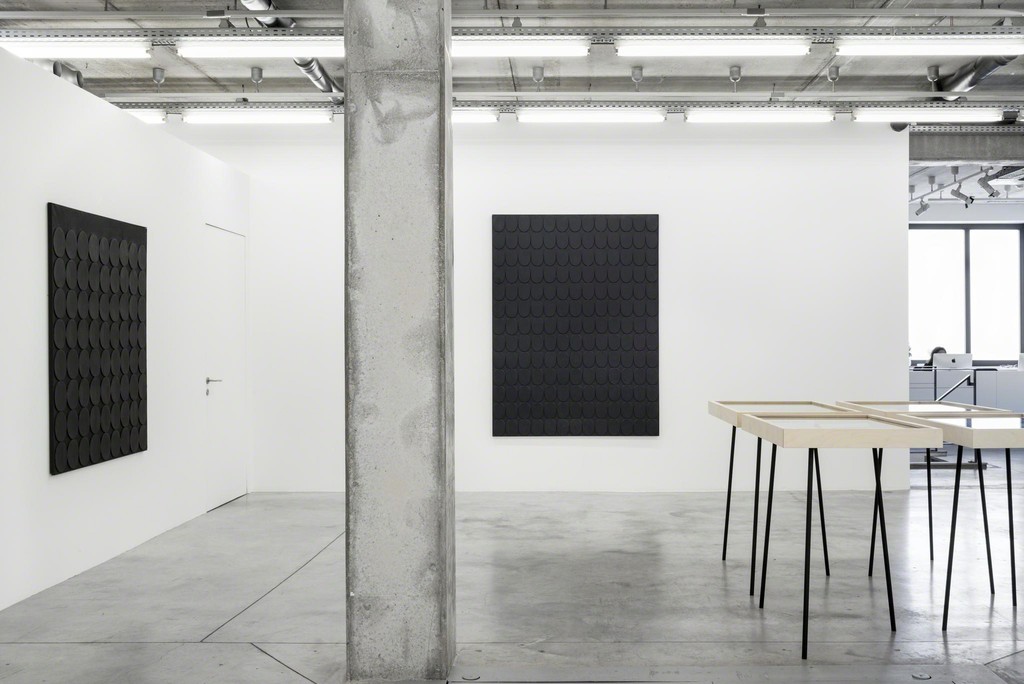 Turi Simeti 'Le Choix du signe', curated by Natacha Carron at Almine Rech Gallery in Brussels
28.05 - 25.07.2015
Courtesy of the artist and Almine Rech Gallery
Photos: © 2015 Sven Laurent - Let me shoot for you Turi Simeti 'Le Choix du signe', curated by Natacha Carron at Almine Rech Gallery in Brussels
28.05 - 25.07.2015
Courtesy of the artist and Almine Rech Gallery
Photos: © 2015 Sven Laurent - Let me shoot for you