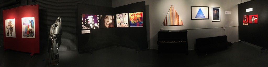 Back gallery installation shot (from left):
Michel Bourquard, Arturo Gonzalez, William Dey, sculpture by Mario Pikus Back gallery installation shot (from left):
Michel Bourquard, Arturo Gonzalez, William Dey, sculpture by Mario Pikus