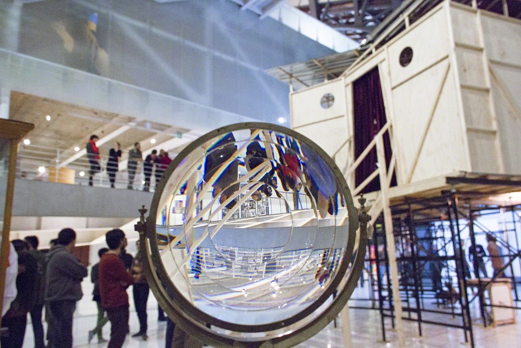 Installation view of "Tótem" (2015). Courtesy of Museo Universitario del Chopo, Mexico City Installation view of "Tótem" (2015). Courtesy of Museo Universitario del Chopo, Mexico City