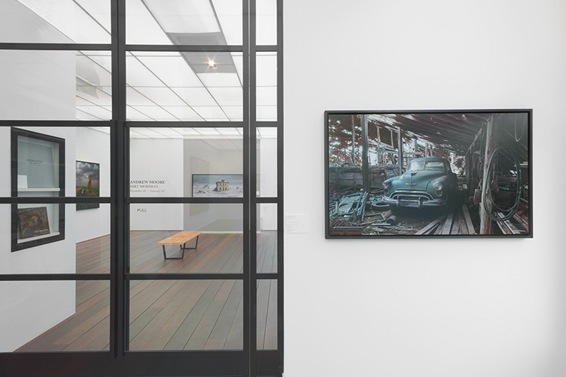 From the series "Dirt Meridian"
“Oldsmobile in the Sheepbarn” Sioux County, Nebraska, 2013
76 x 101,5 cm From the series "Dirt Meridian"
“Oldsmobile in the Sheepbarn” Sioux County, Nebraska, 2013
76 x 101,5 cm