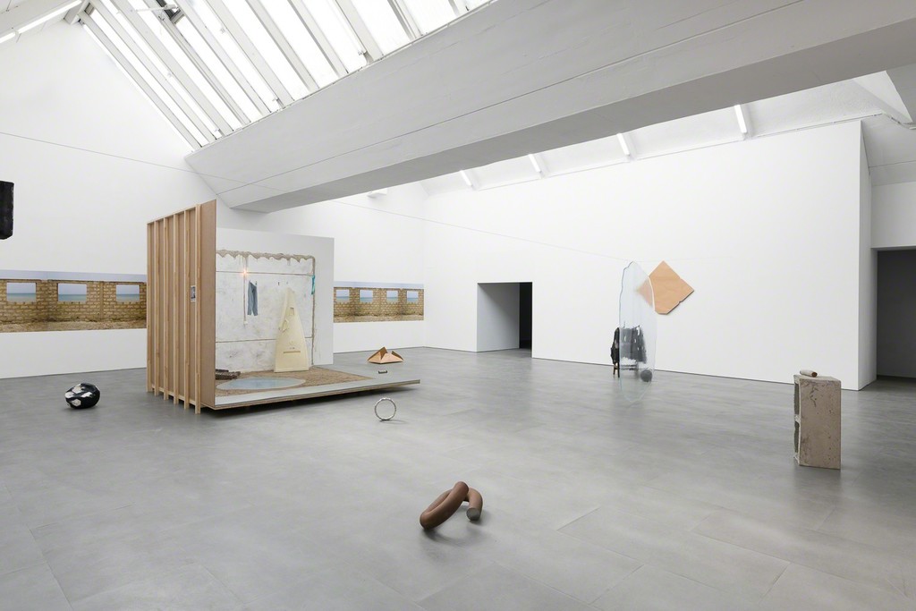 Michel François, Une Hétérotopie, exhibition view at carlier | gebauer, 2018 Michel François, Une Hétérotopie, exhibition view at carlier | gebauer, 2018
