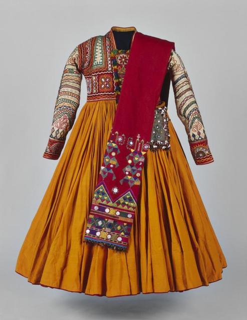 ‘Princess gown from the film "Le Mahabharata"’, Musée national des arts asiatiques - Guimet